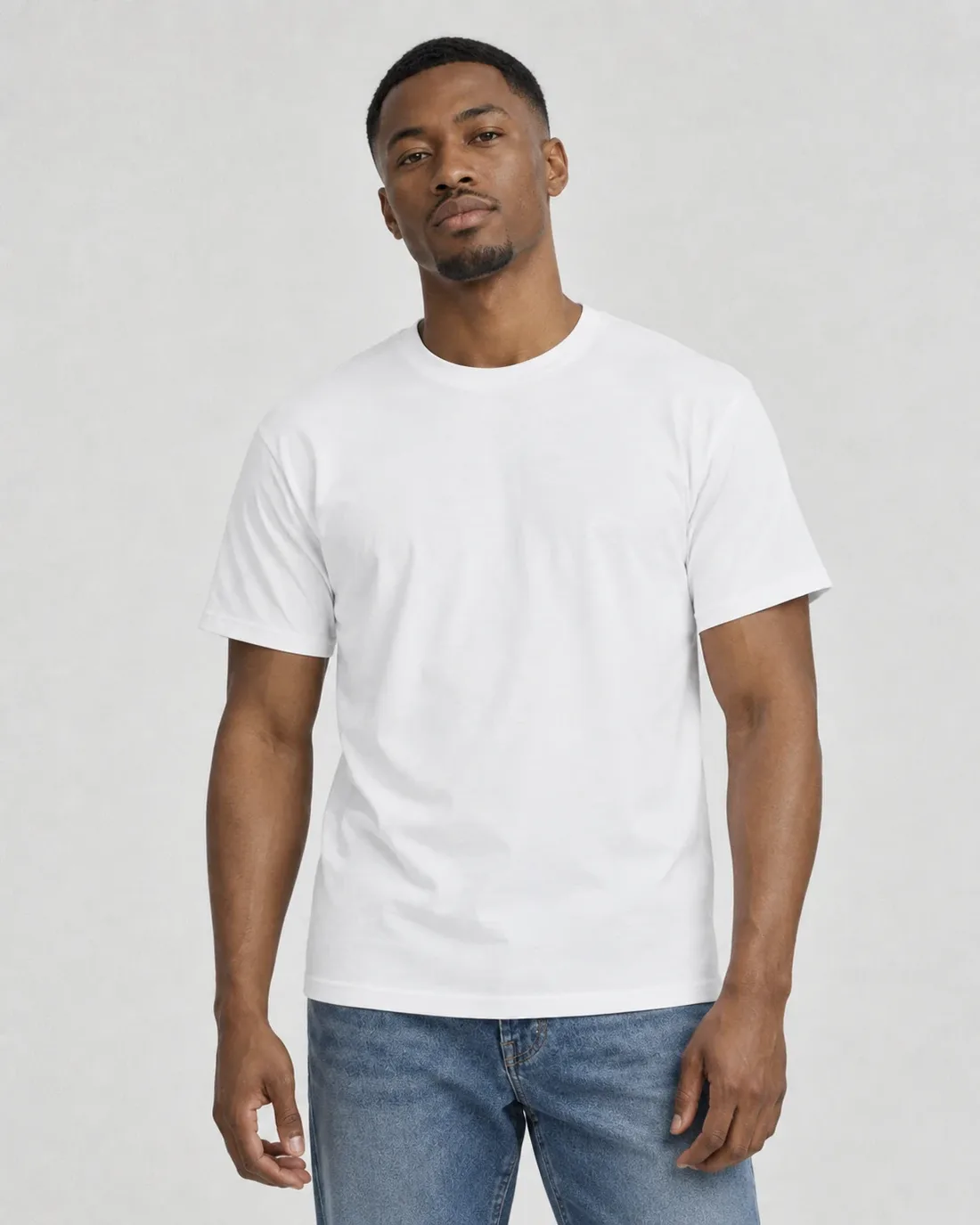 Men's Hybrid Relaxed — White, front on model